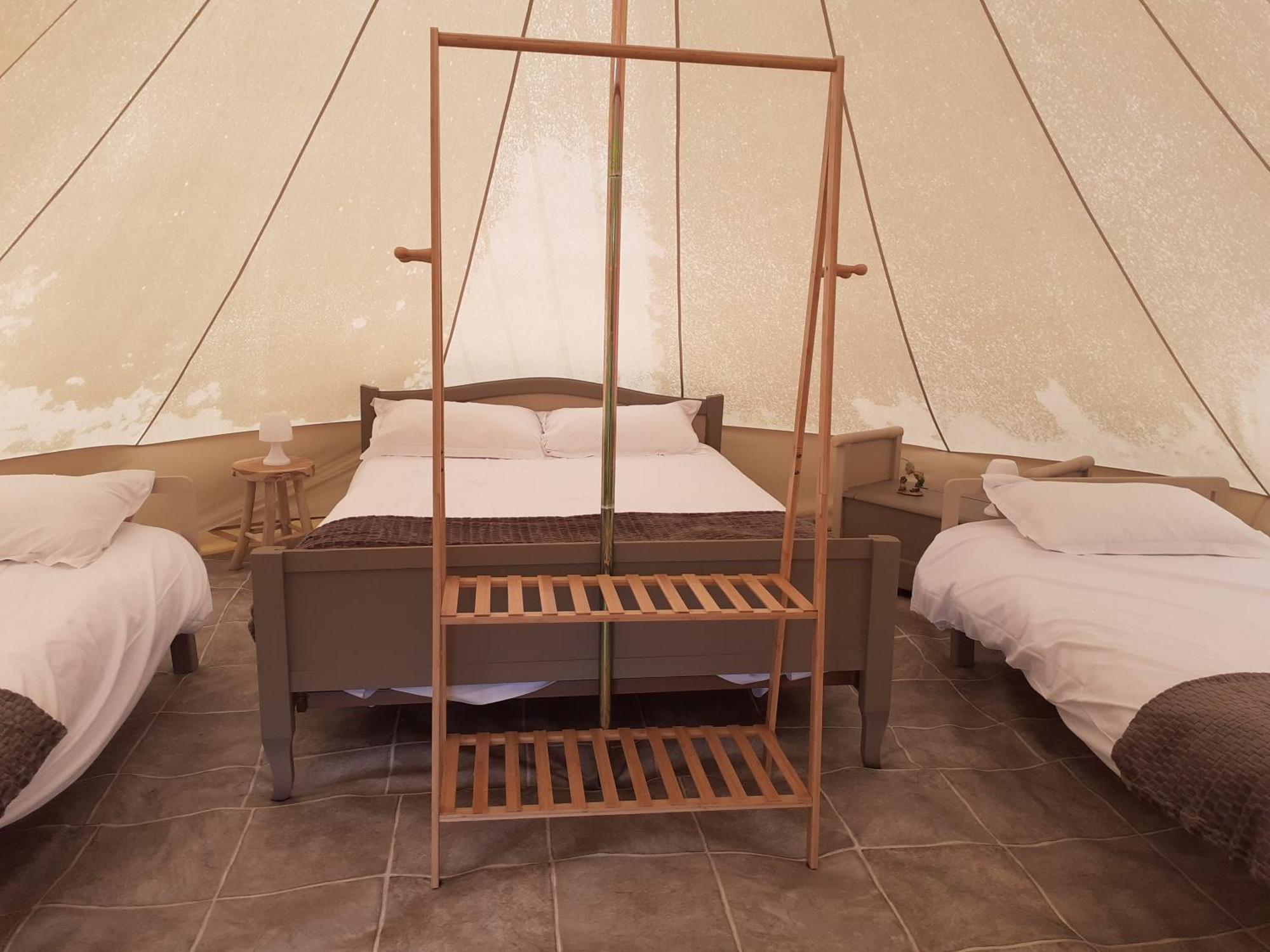 Domaine De La Sauzaie Bed & Breakfast La Pommeraie-sur-Sevre ภายนอก รูปภาพ